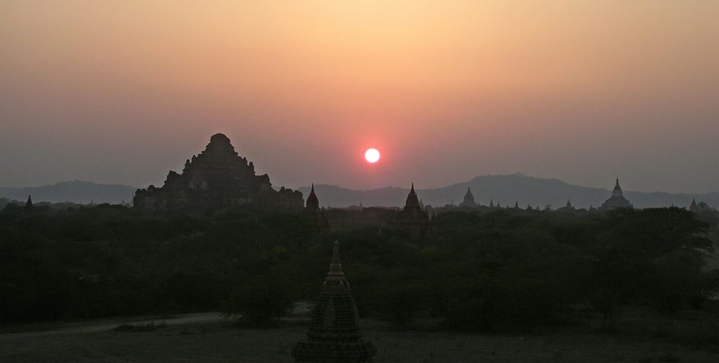 Bagan bei Sonnenuntergang