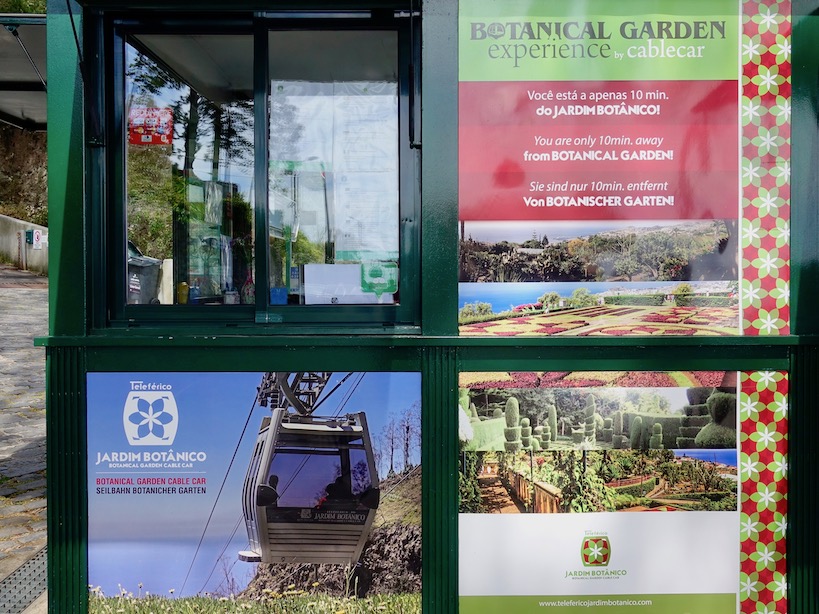 Der Informationsschalter zur Seilbahnfahrt am Monte um Botanischen Garten